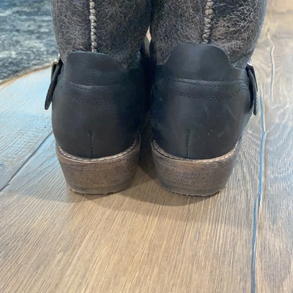 UGG Koolaburra ‘Duarte’ Shearling Leather/Suede Buckle Motorcycle Boot - Picture 8 of 12